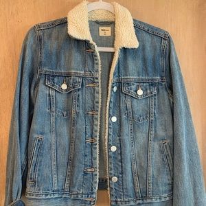 Gap Women’s Sherpa Lined Denim Jacket